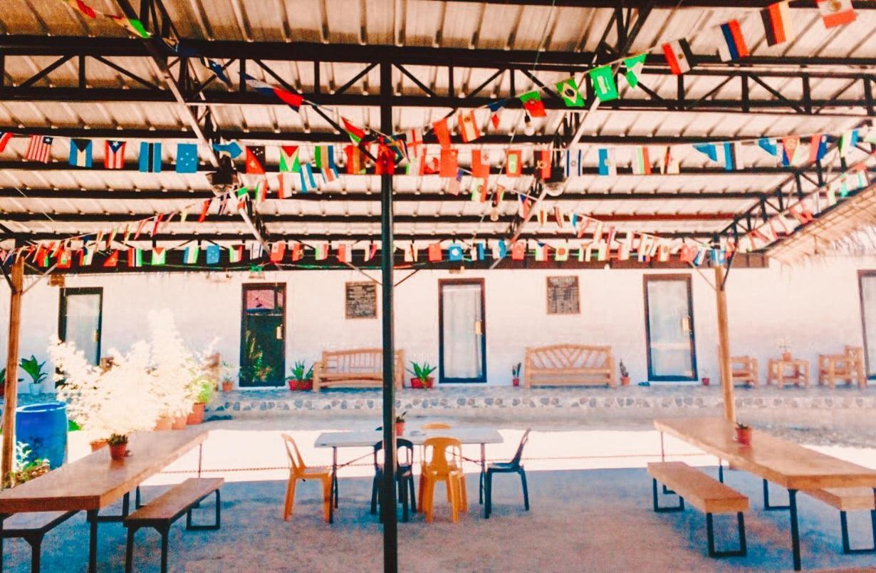 The Hangover Hostel Моалбоал Екстериор снимка